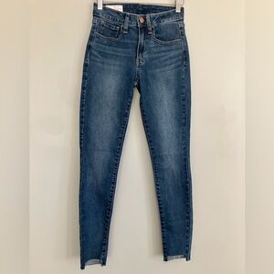 GAP Universal Jegging Dark Wash Mid Rise Raw Hem Skinny Jeans Size 2